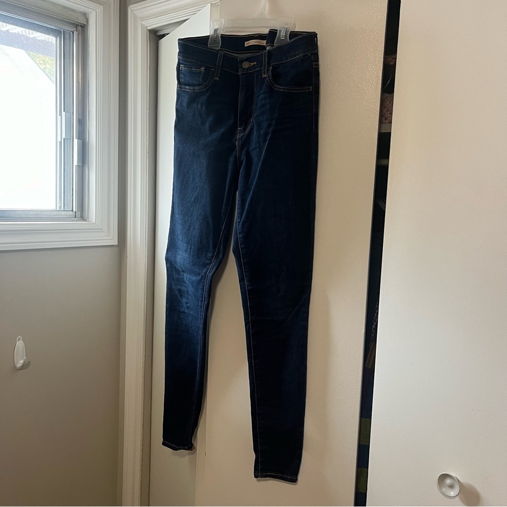 Levi’s super skinny dark blue jeans - like new